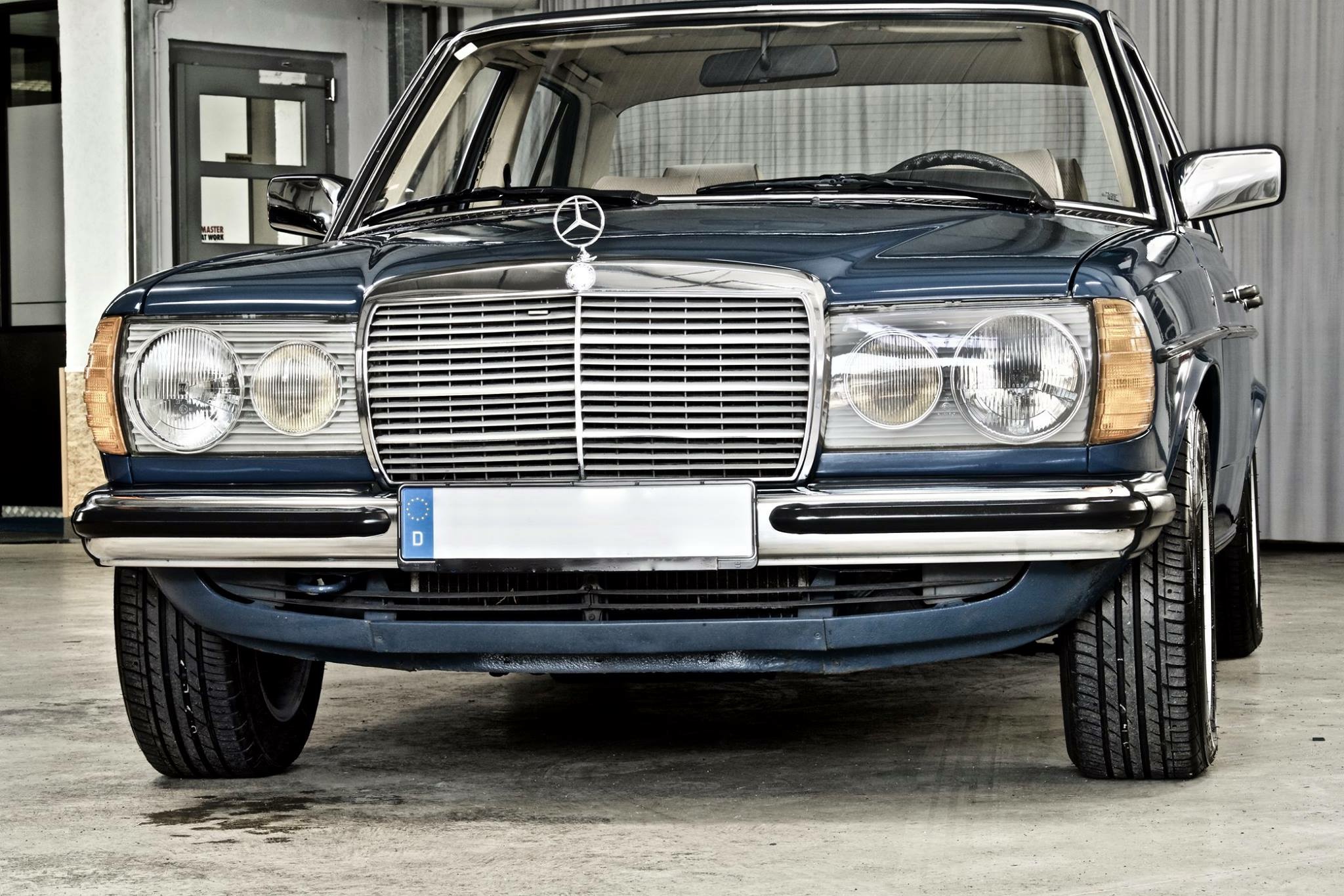 Mercedes 250 W 123 1981