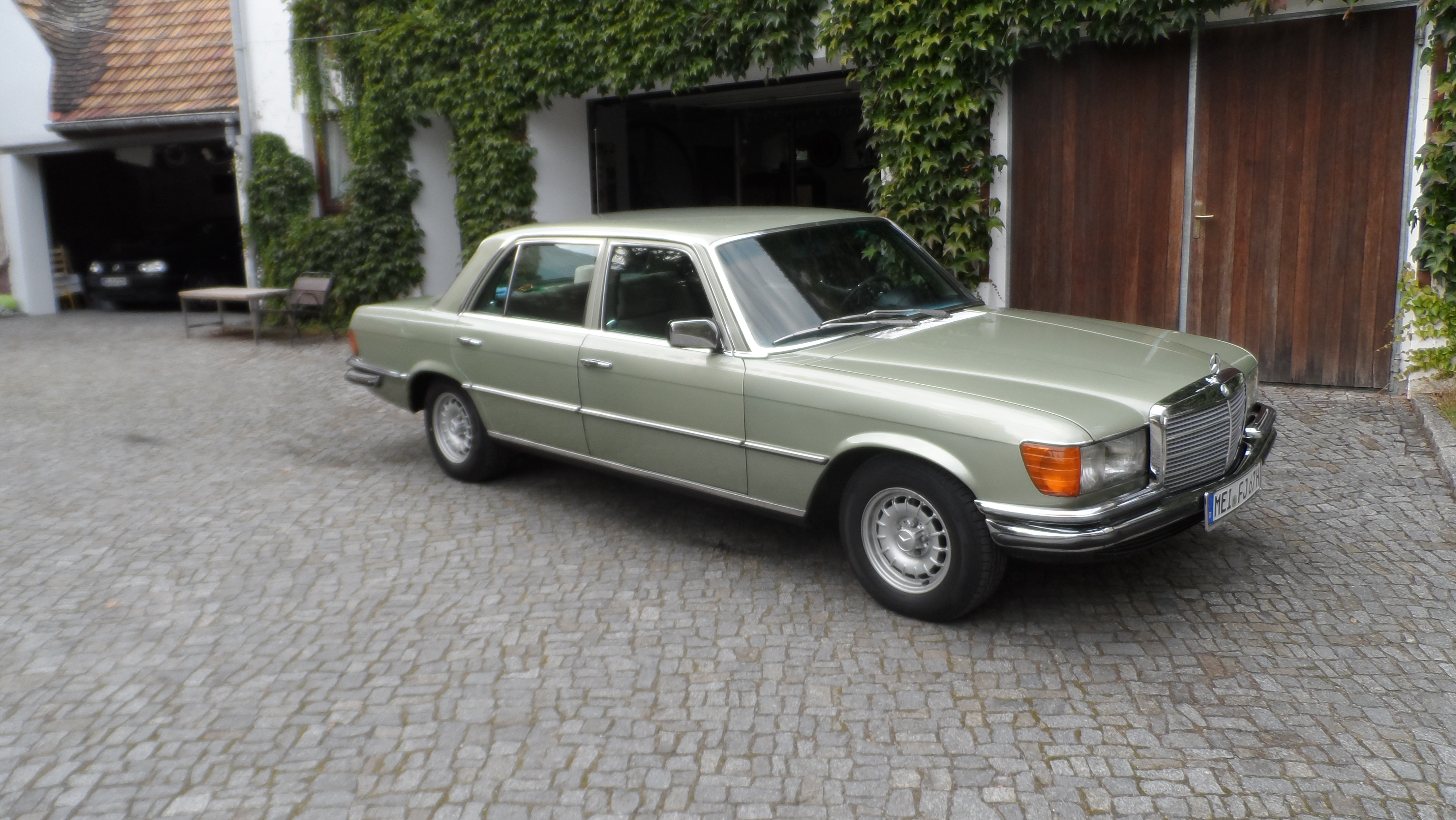 Mercedes Benz W116   450 SEL 1975