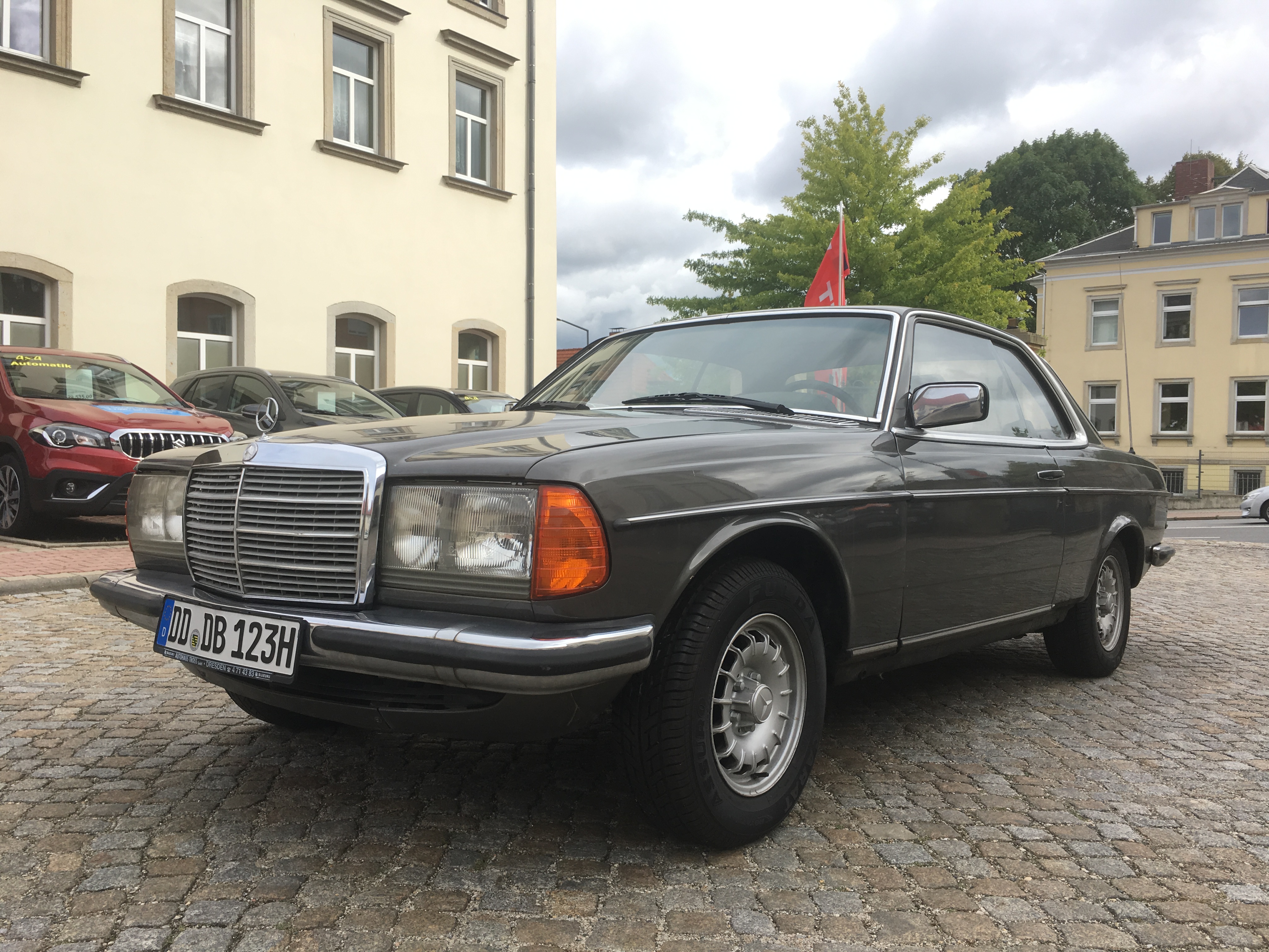 Mercedes W123 1980