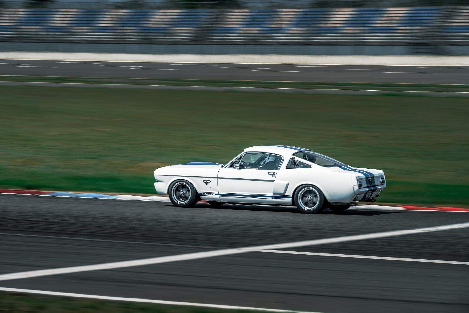 Ford Mustang Shelby GT350 R 1966