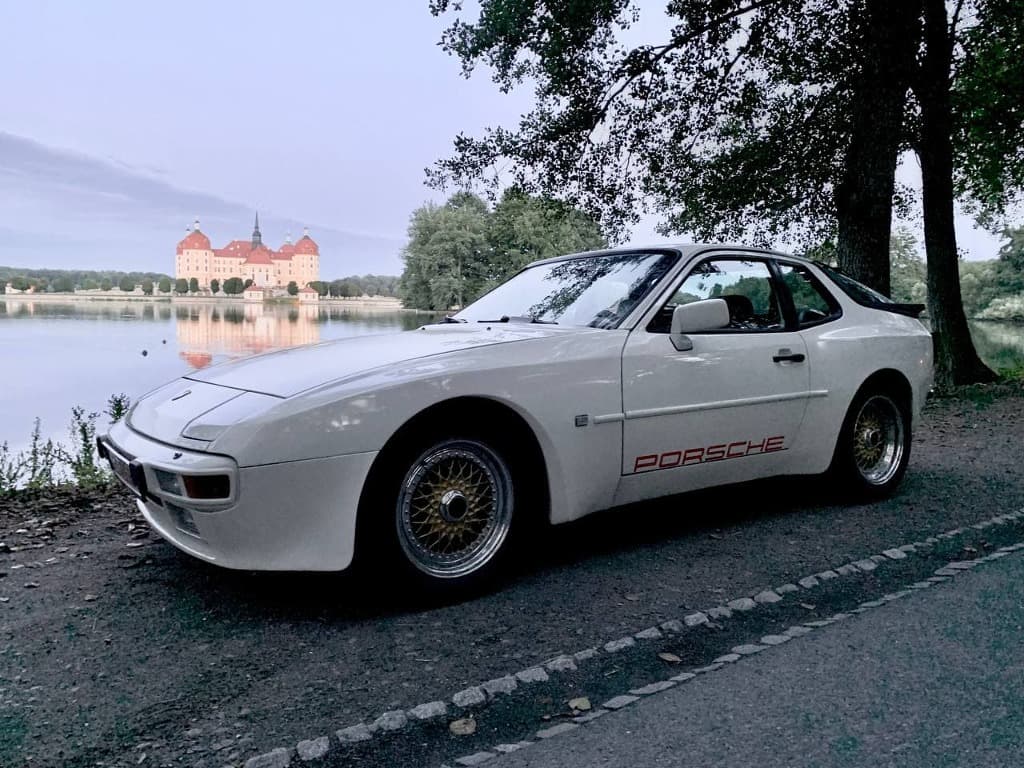 Porsche 944 1984