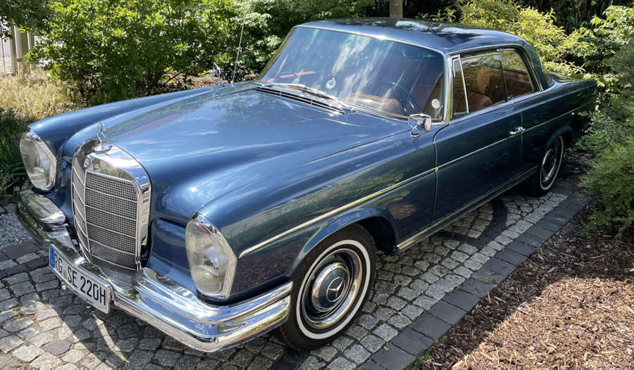 Mercedes 220 CE W111 1962
