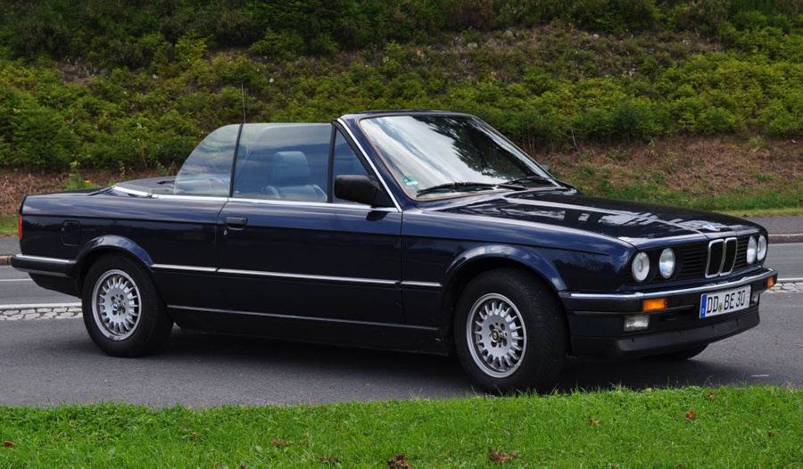 BMW E30 320i 1988