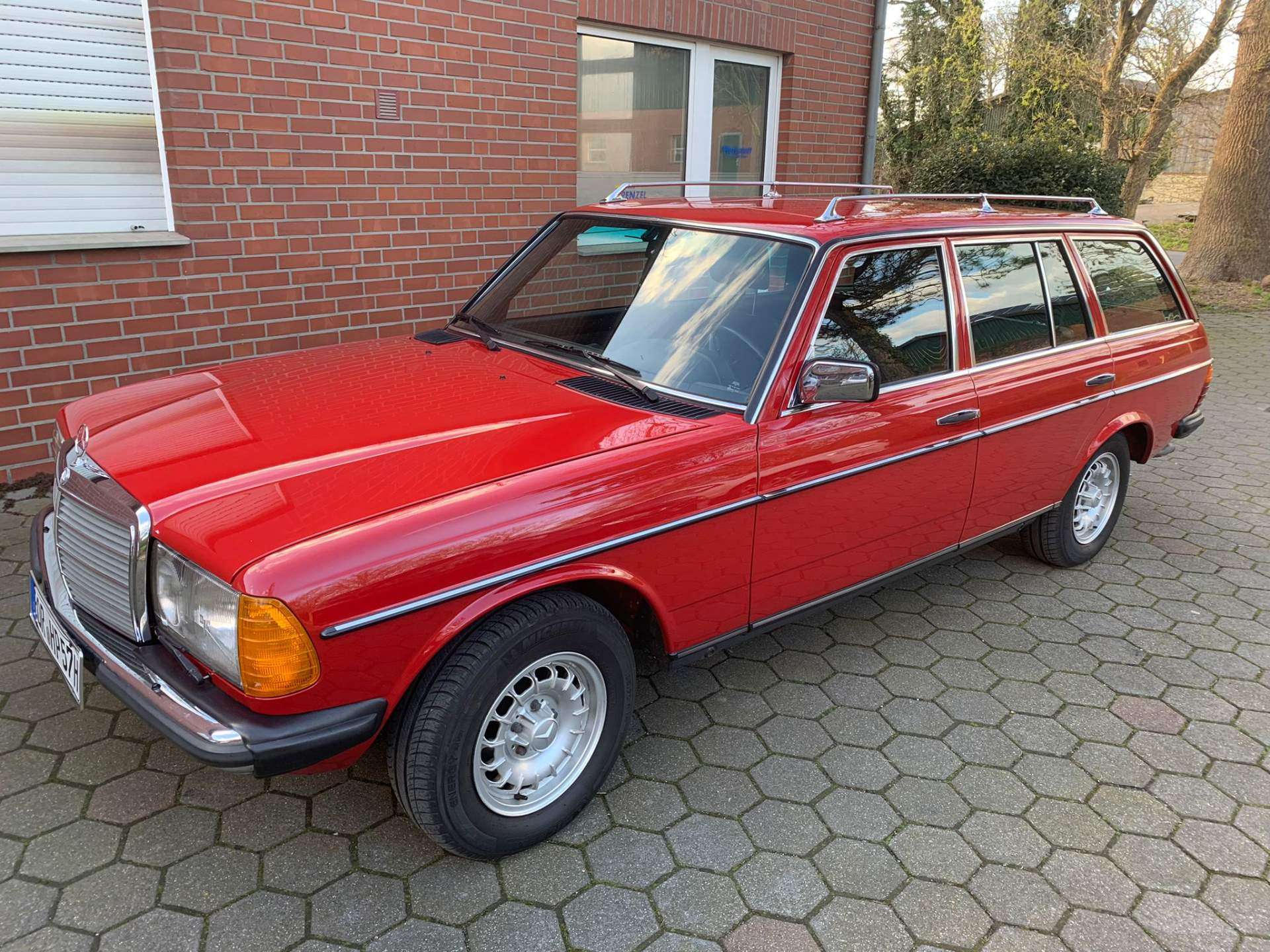 Mercedes-Benz W123 230TE 1983