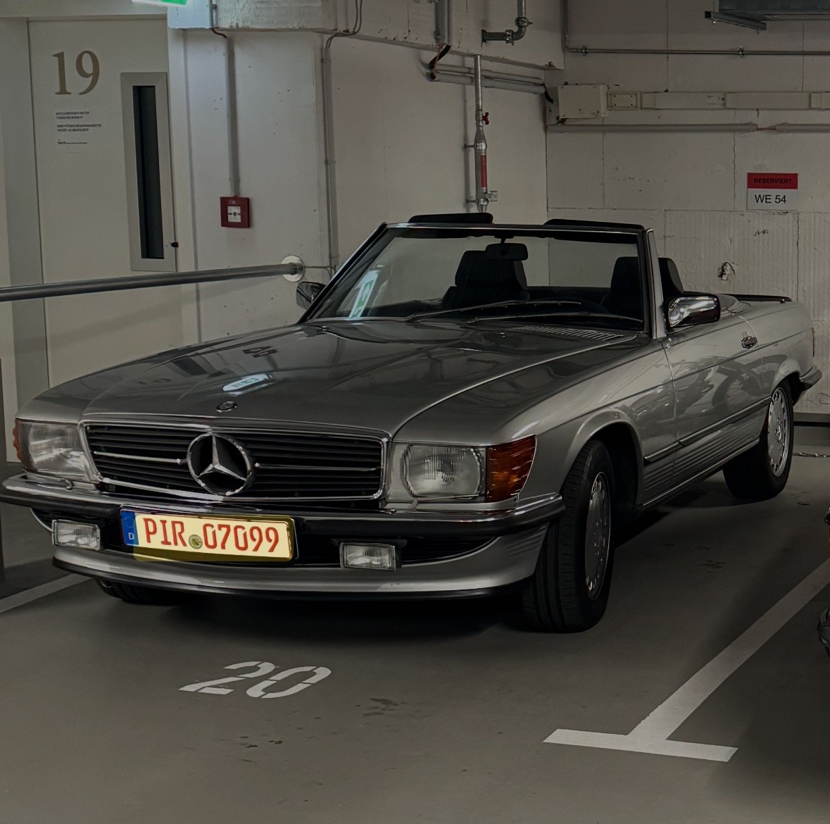Mercedes-Benz SL 560 1988