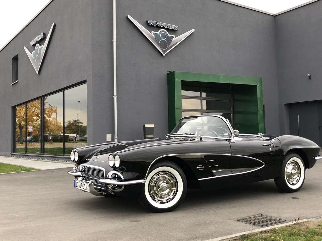 General Motors Corvette/ 4.6 C1 Convertible 1961