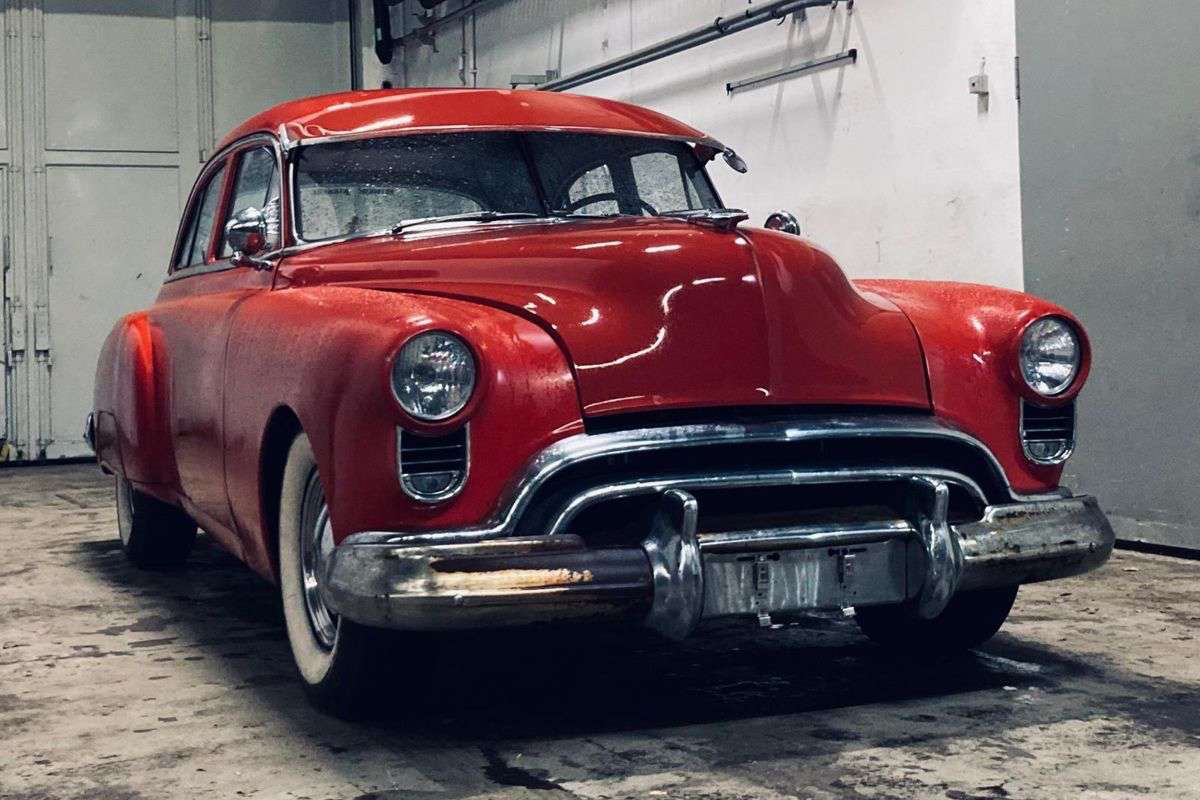 Oldsmobile 76 1949