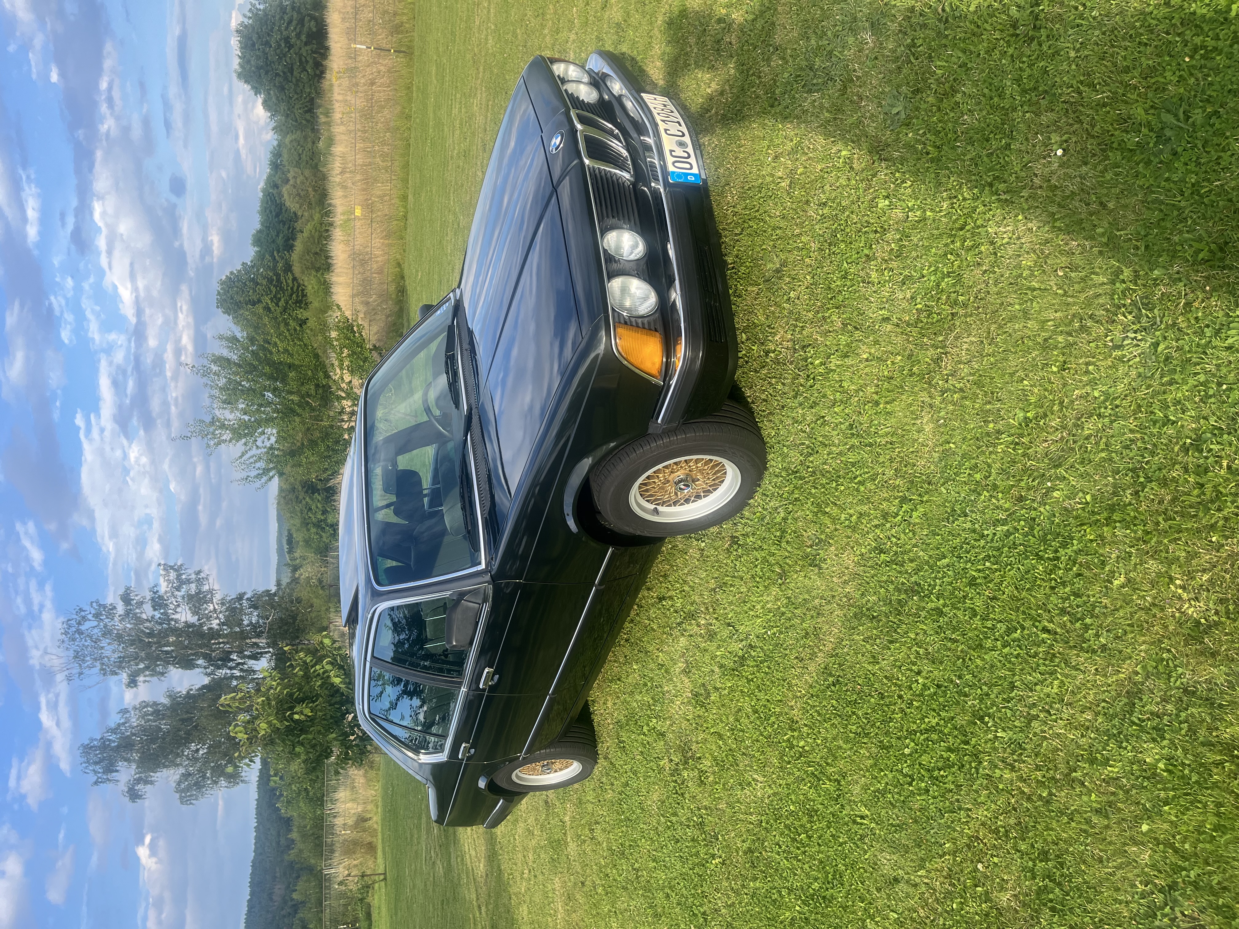 BMW 732i 1984